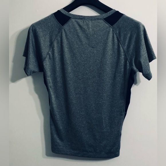 Women’s V-neck jersey shirt Sorting Eagles Logo pull over. Gray - Picture 3 of 3